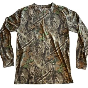 Antler Creek Large camo long sleeve tshirt
D